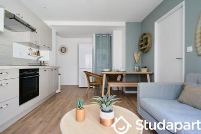 Chambre - 13 m² - 1 pièce