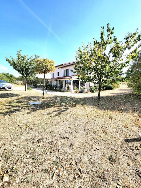 Maison - 158 m² - 6 pièces