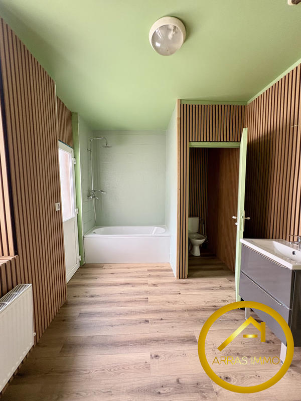 Maison - 163 m² - 7 pièces