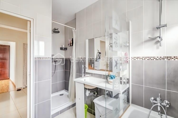 Maison ancienne - 200 m² - 8 pièces