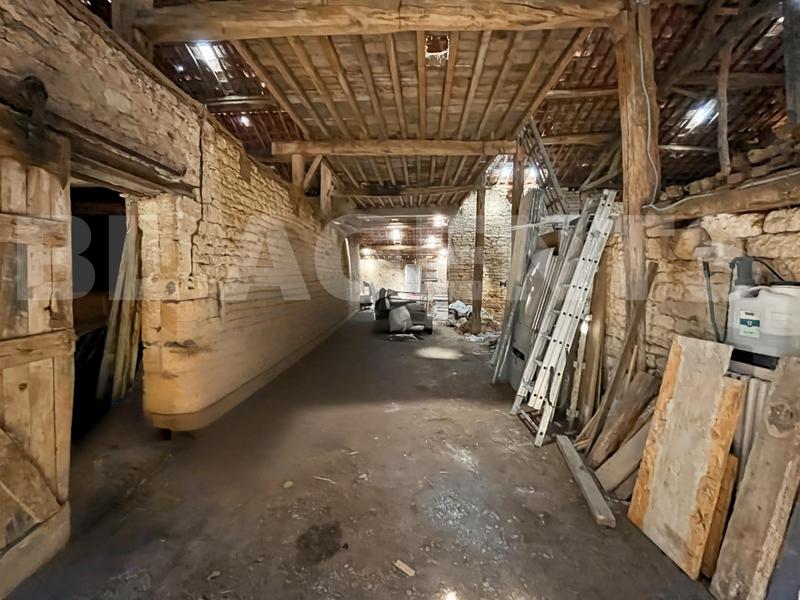 Maison - 185 m² - 8 pièces