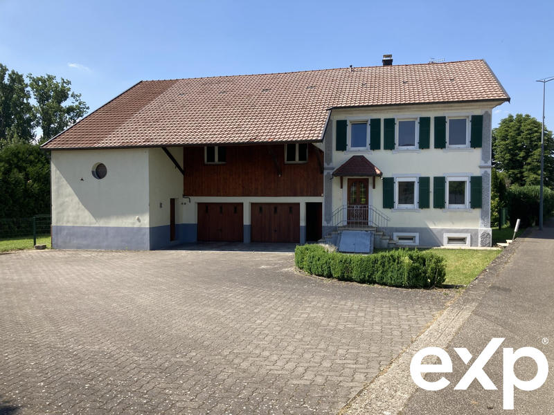 Maison - 298 m² - 12 pièces