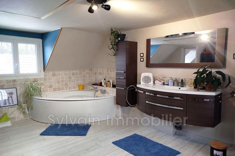 Maison - 171 m² - 6 pièces