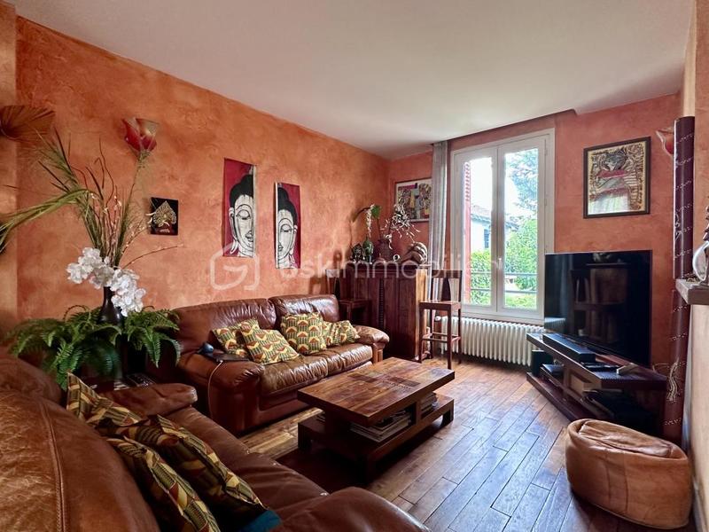 Maison - 92 m² - 5 pièces