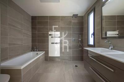 Villa - 141 m² - 5 pièces