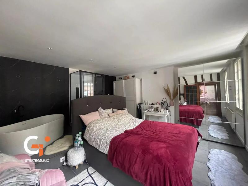 Immeuble mixte - 154 m² - 5 pièces