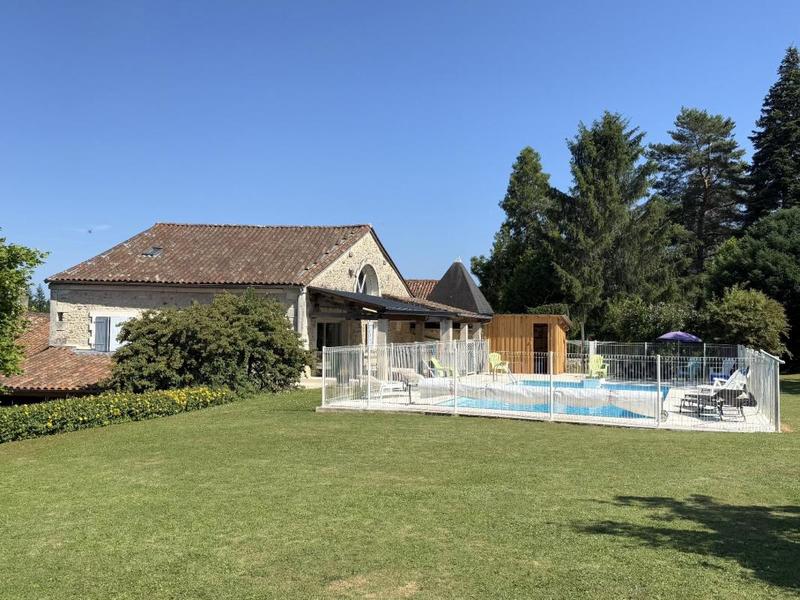 Château - 345 m² - 13 pièces