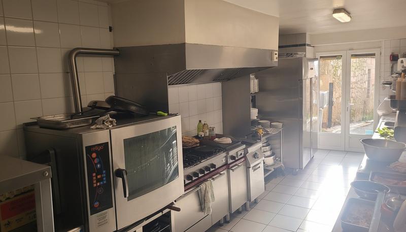 Maison - 300 m² - 10 pièces