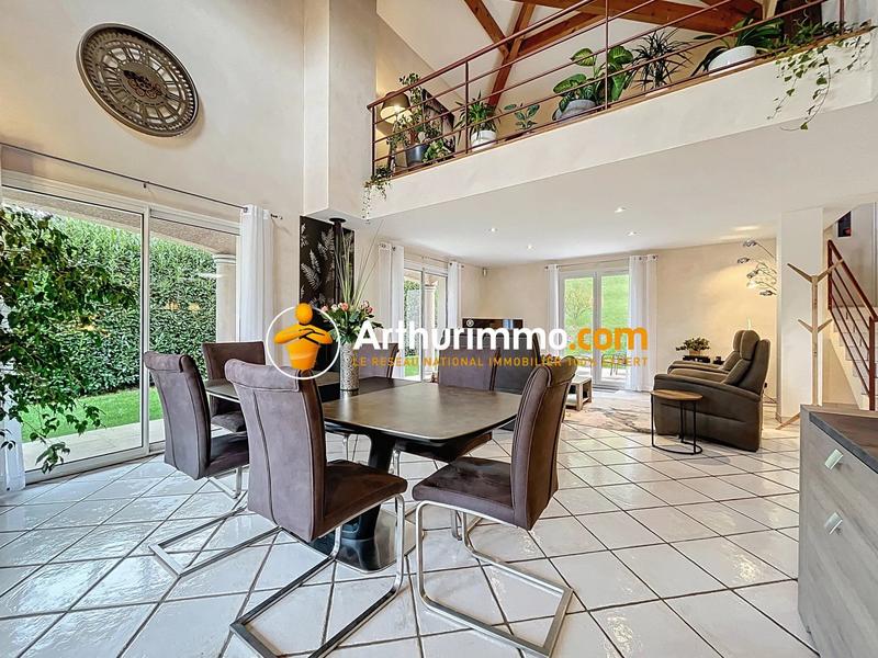 Maison - 152 m² - 6 pièces