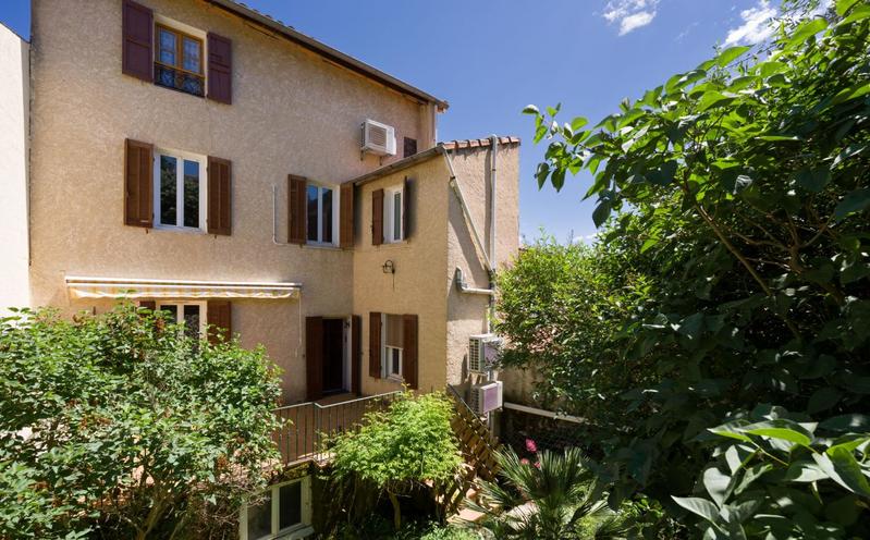 Maison - 178 m² - 7 pièces