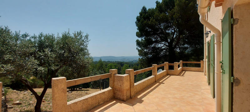 Villa - 190 m² - 6 pièces