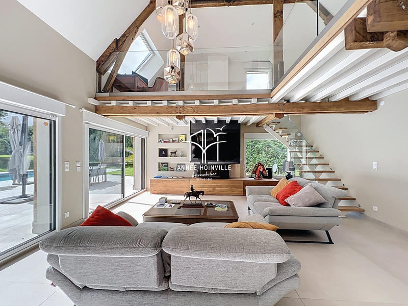 Maison ancienne - 208 m² - 5 pièces