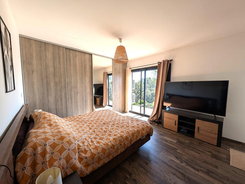 Villa - 100 m² - 4 pièces