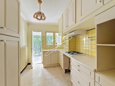 Maison - 183 m² - 8 pièces