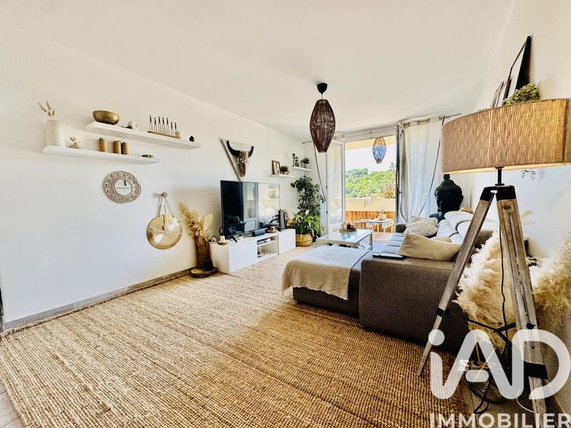 Appartement - 65 m² - 3 pièces