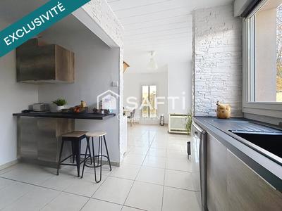 Maison - 95 m² - 4 pièces