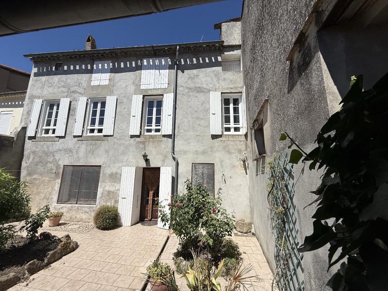 Maison de ville - 225 m² - 8 pièces