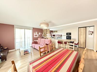 Appartement ancien - 109 m² - 5 pièces