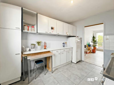 Appartement - 94 m² - 4 pièces