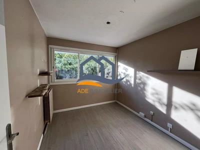 Appartement - 92 m² - 5 pièces