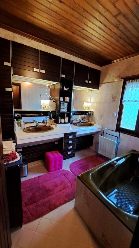 Maison - 150 m² - 5 pièces