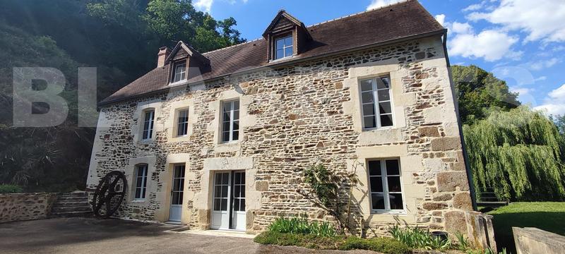 Moulin - 195 m² - 6 pièces