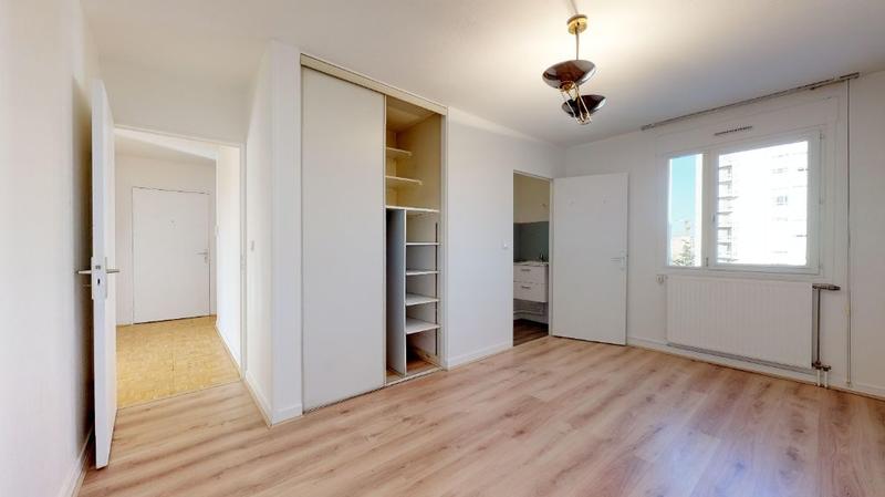 Appartement - 86 m² - 4 pièces