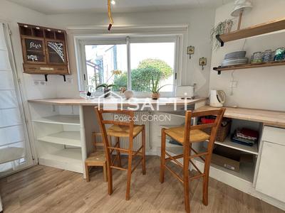 Maison - 102 m² - 6 pièces