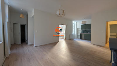 Appartement - 83 m² - 4 pièces