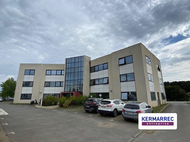 Bureau - 2 961 m²