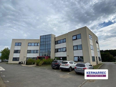 Bureau - 2 961 m²