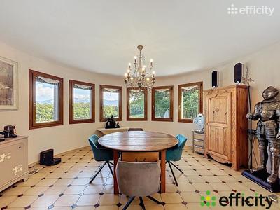 Maison - 160 m² - 4 pièces