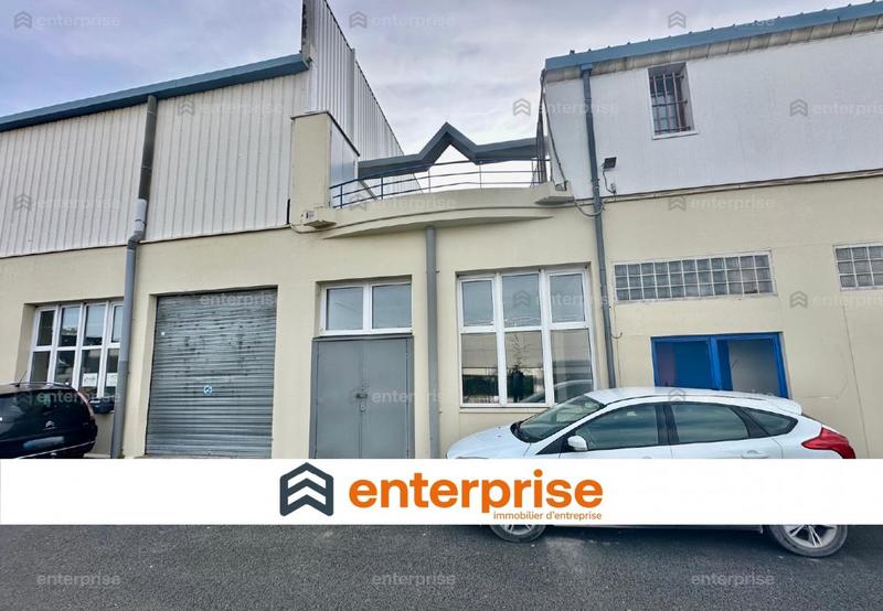 Local commercial - 892 m²