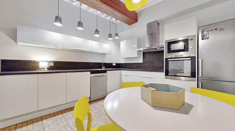 Chambre - 11 m² - 1 pièce