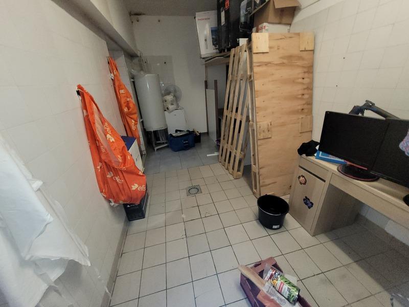 Local commercial - 100 m² - 3 pièces