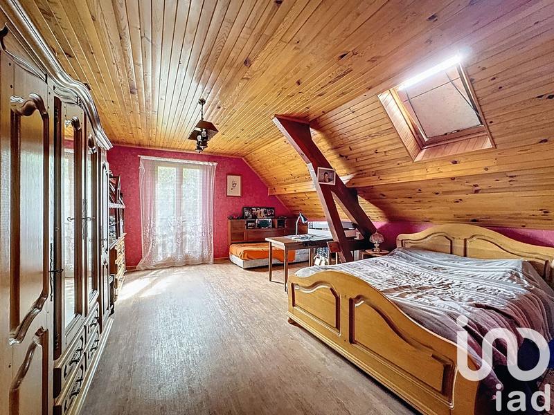 Maison - 275 m² - 8 pièces