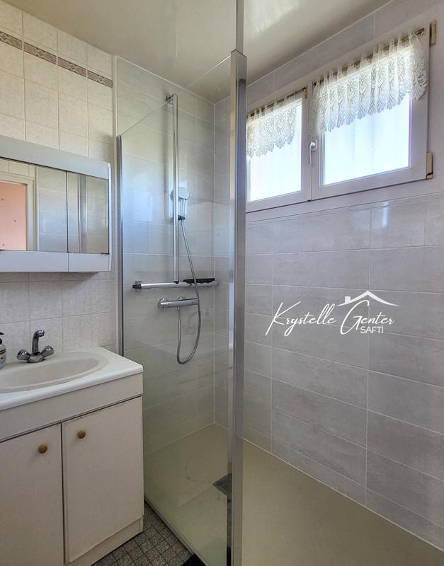 Maison - 64 m² - 4 pièces