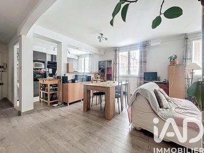 Appartement - 69 m² - 3 pièces