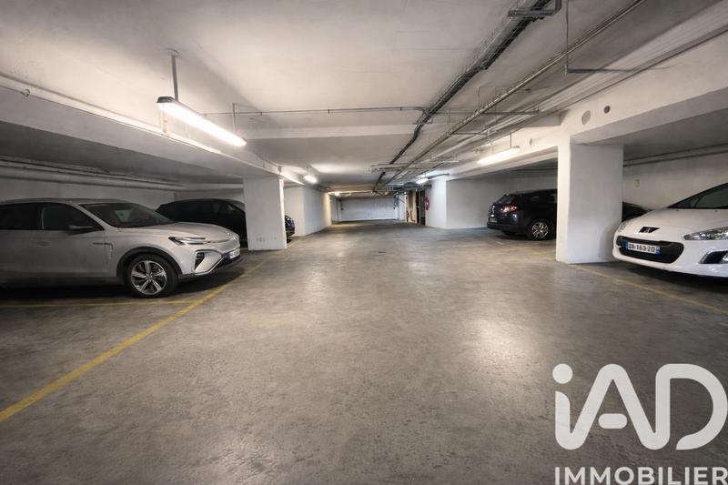 Parking - 11 m²