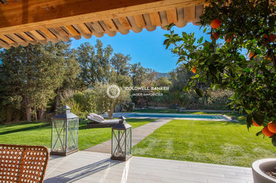 Villa - 283 m² - 7 pièces