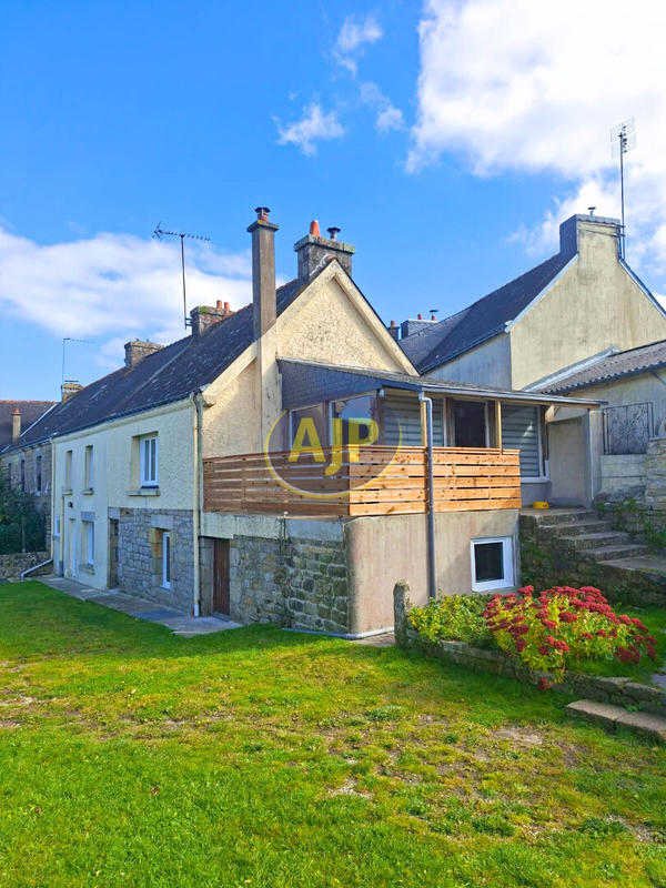 Maison - 94 m² - 5 pièces