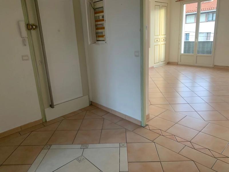 Appartement - 90 m² - 3 pièces