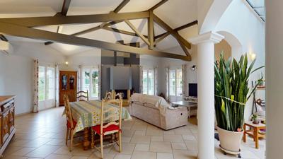 Maison - 177 m² - 4 pièces