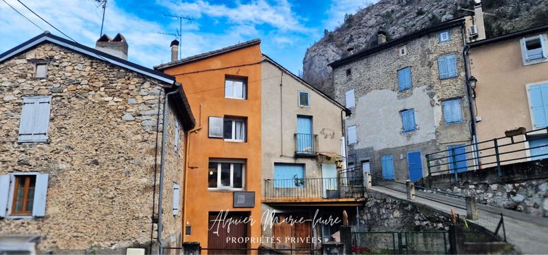 Maison - 170 m² - 6 pièces