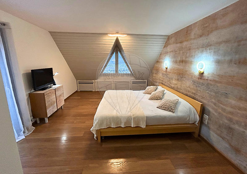 Maison - 183 m² - 5 pièces