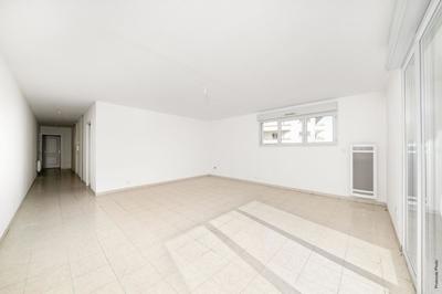 Appartement - 93 m² - 4 pièces