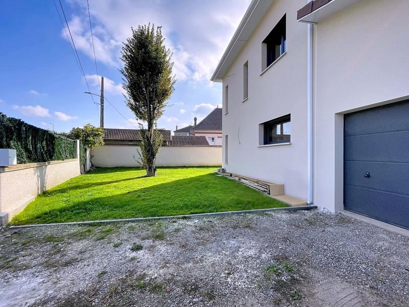 Maison - 120 m² - 4 pièces