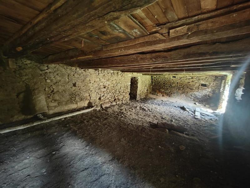 Corps de ferme - 300 m² - 7 pièces