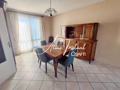 Maison - 91 m² - 4 pièces