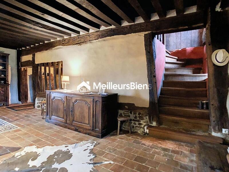 Demeure - 222 m² - 8 pièces